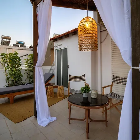 Harama House - Seaview Apt.